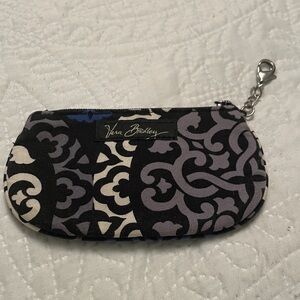 Vera Bradley Retired Canterberry Cobalt CLIP ZIP ID Case in Excellent Condition